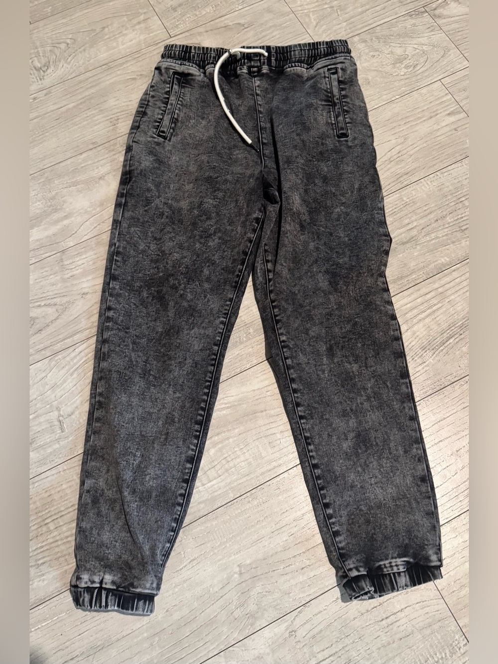 Vervet Black Acid-Wash Jogger Pants